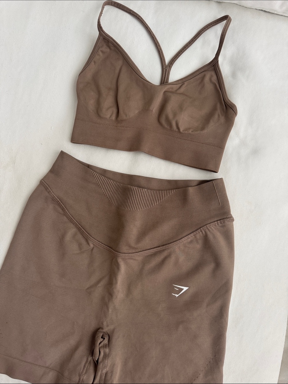Gym Seamless V-Neck Sports Bra and High-Waist Bike Shorts Set - Brown